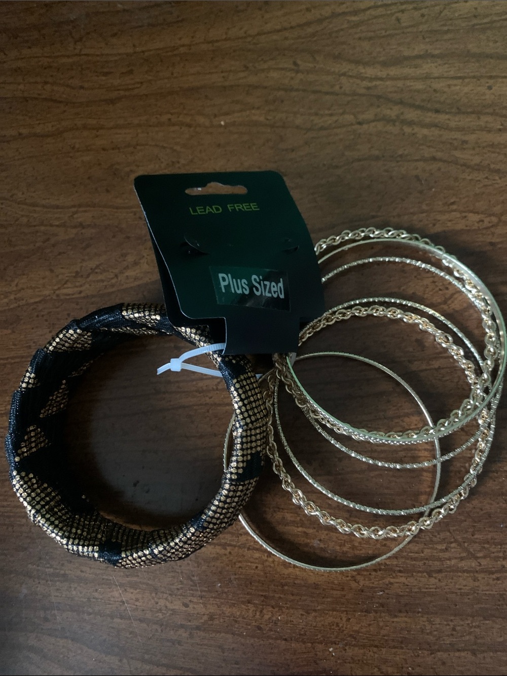 NWOT No Label 7pc Plus Size Stackable Bracelet Set